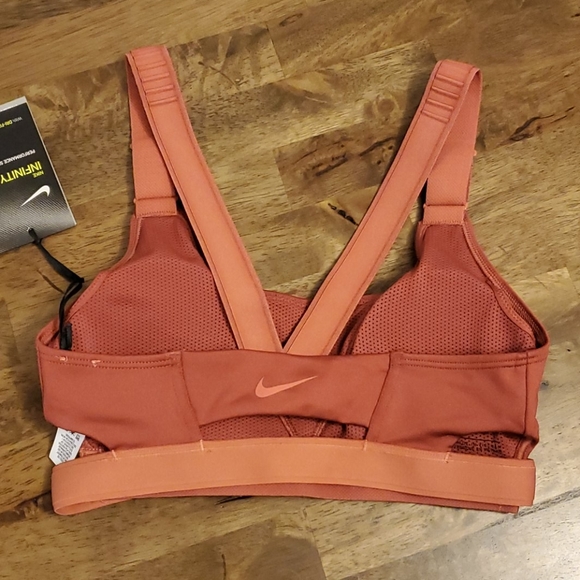 Nike Infinity sports bra NWT szXS [486] - Picture 5 of 8